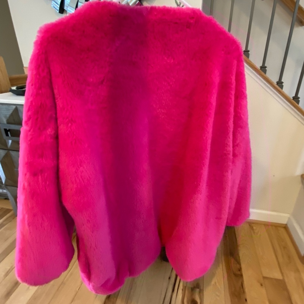 Sweater - Picture 5 of 5